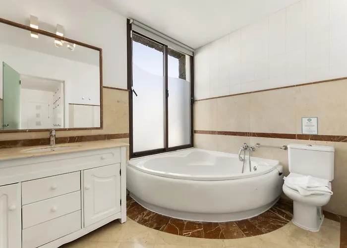 Sea Breeze Callao By Escape *