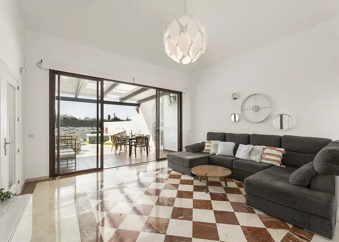 Sea Breeze Callao By Escape